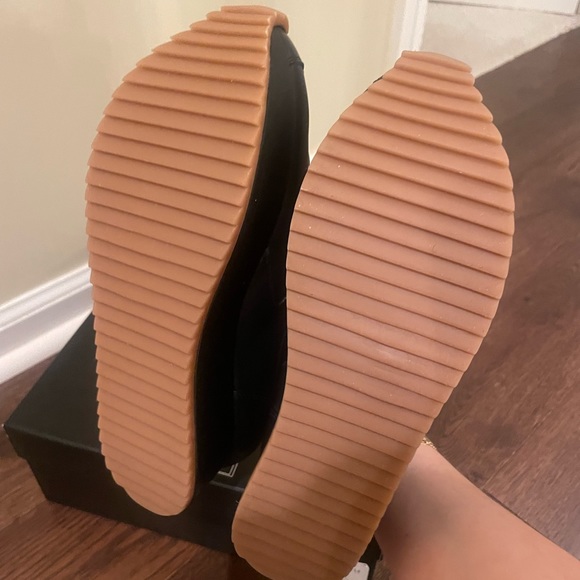 Ruthie Davis RD City Joggers - Picture 6 of 10